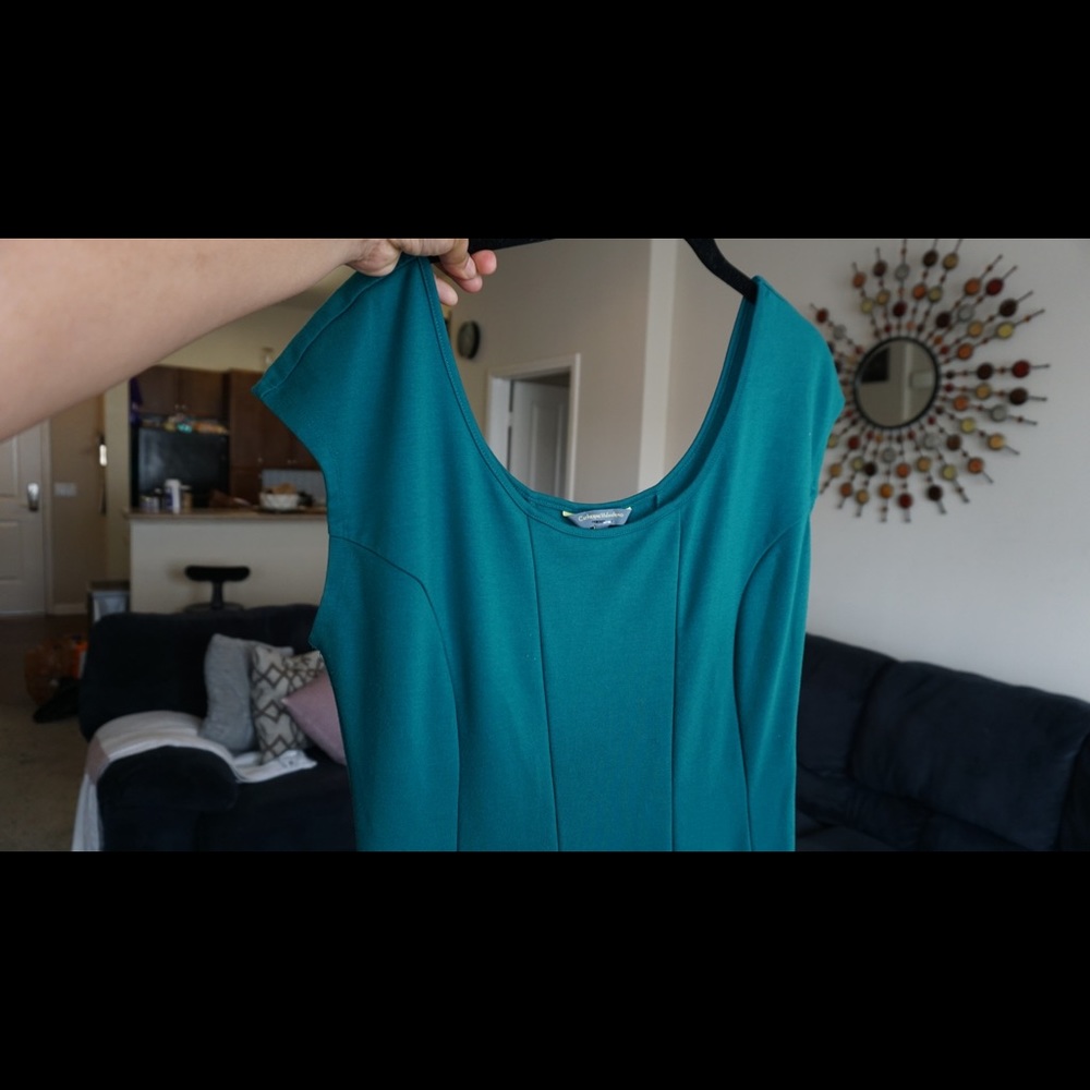 Fun dress - Picture 2 of 5